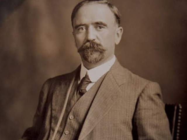 1911年11月6日 马德罗就任墨西哥总统