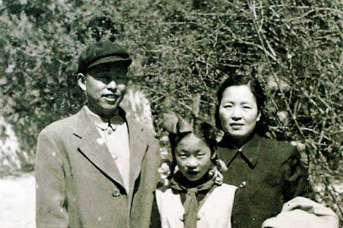 1976年12月7日 作曲家郑律成逝世