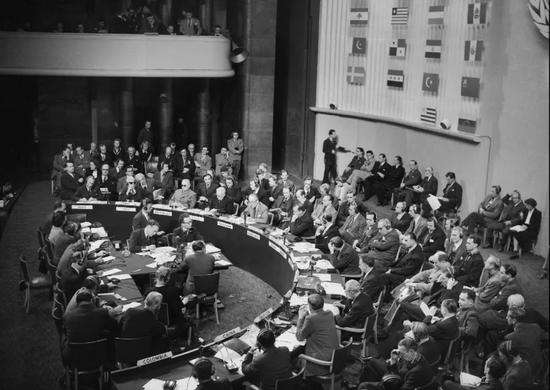 1948年12月10日 联合国大会通过《世界人权宣言》