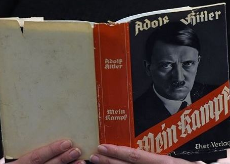 1925年12月8日 希特勒的《我的奋斗》第一卷出版